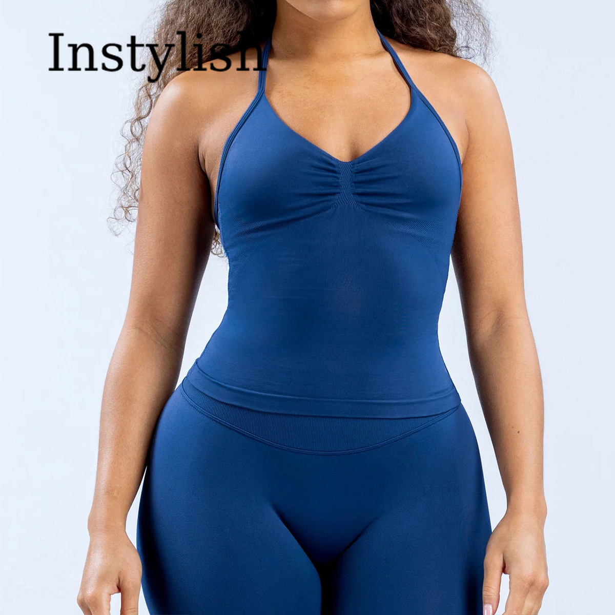 طقم يوجا نسائي من قطعتين بدون  - مراجعة Fitness & Nutrition Lab Zapopan وسعره